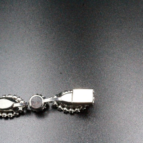 Weiss Signed Designer Foiled Back Rhinestone Chaton Crystal Diamante Bracelet - Picture 7 of 7